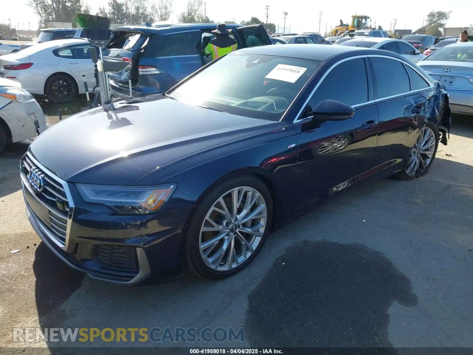 2 Photograph of a damaged car WAUM2AF25KN021116 AUDI A6 2019