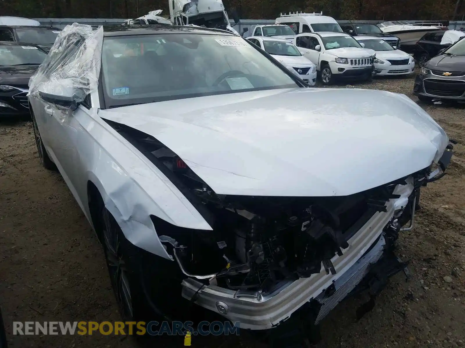 1 Photograph of a damaged car WAUE8AF22LN058466 AUDI A6 2020