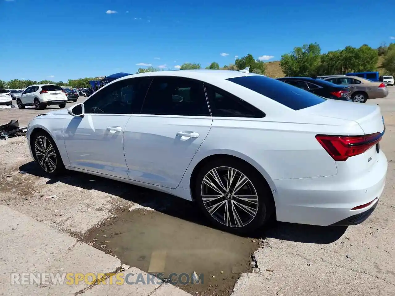 2 Фотография поврежденного автомобиля WAUE8AF26MN032664 AUDI A6 2021