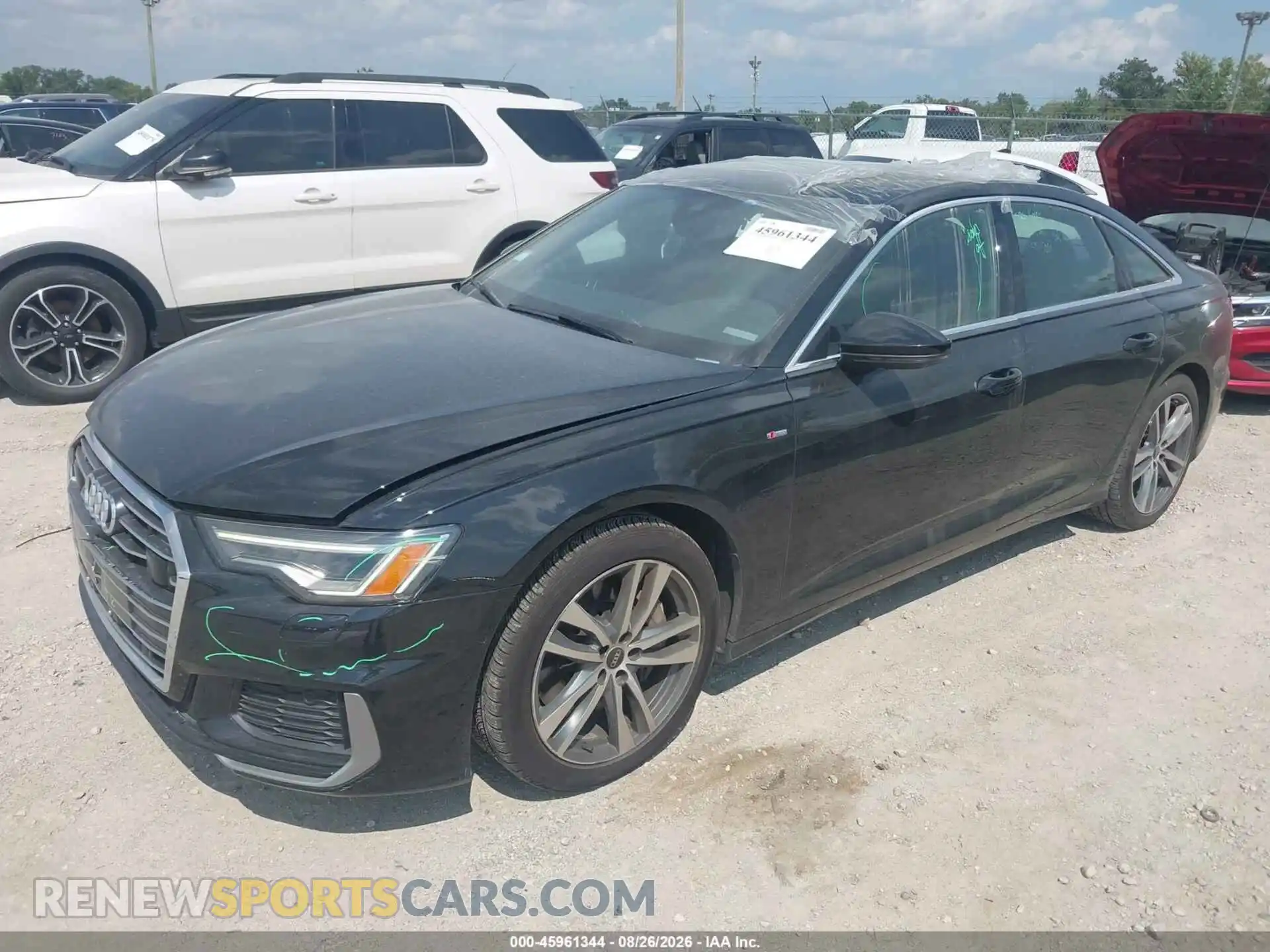 2 fotografías del automóvil dañado WAUL2AF25MN040795 AUDI A6 2021