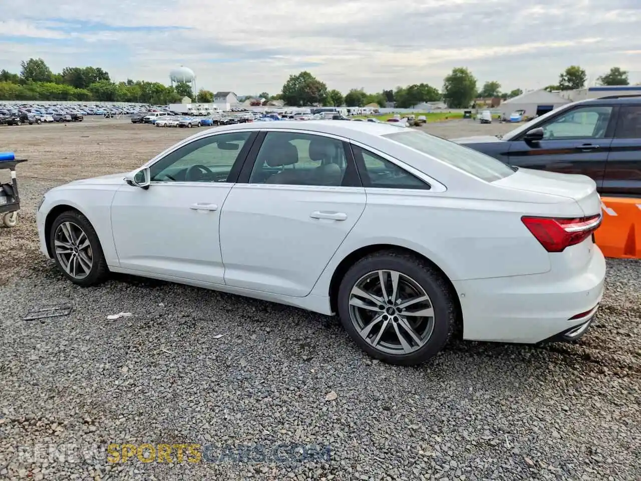 2 Photograph of a damaged car WAUD3BF20NN041118 AUDI A6 2022