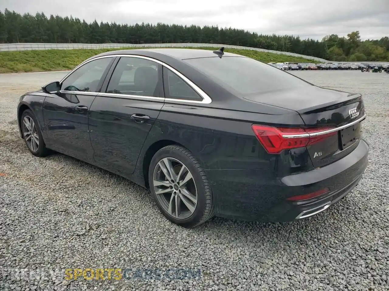 2 Фотография поврежденного автомобиля WAUL2BF29NN056523 AUDI A6 2022