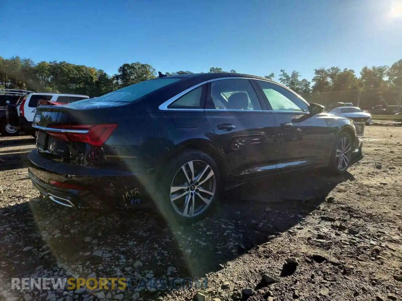 3 Photograph of a damaged car WAUM2BF21NN014500 AUDI A6 2022
