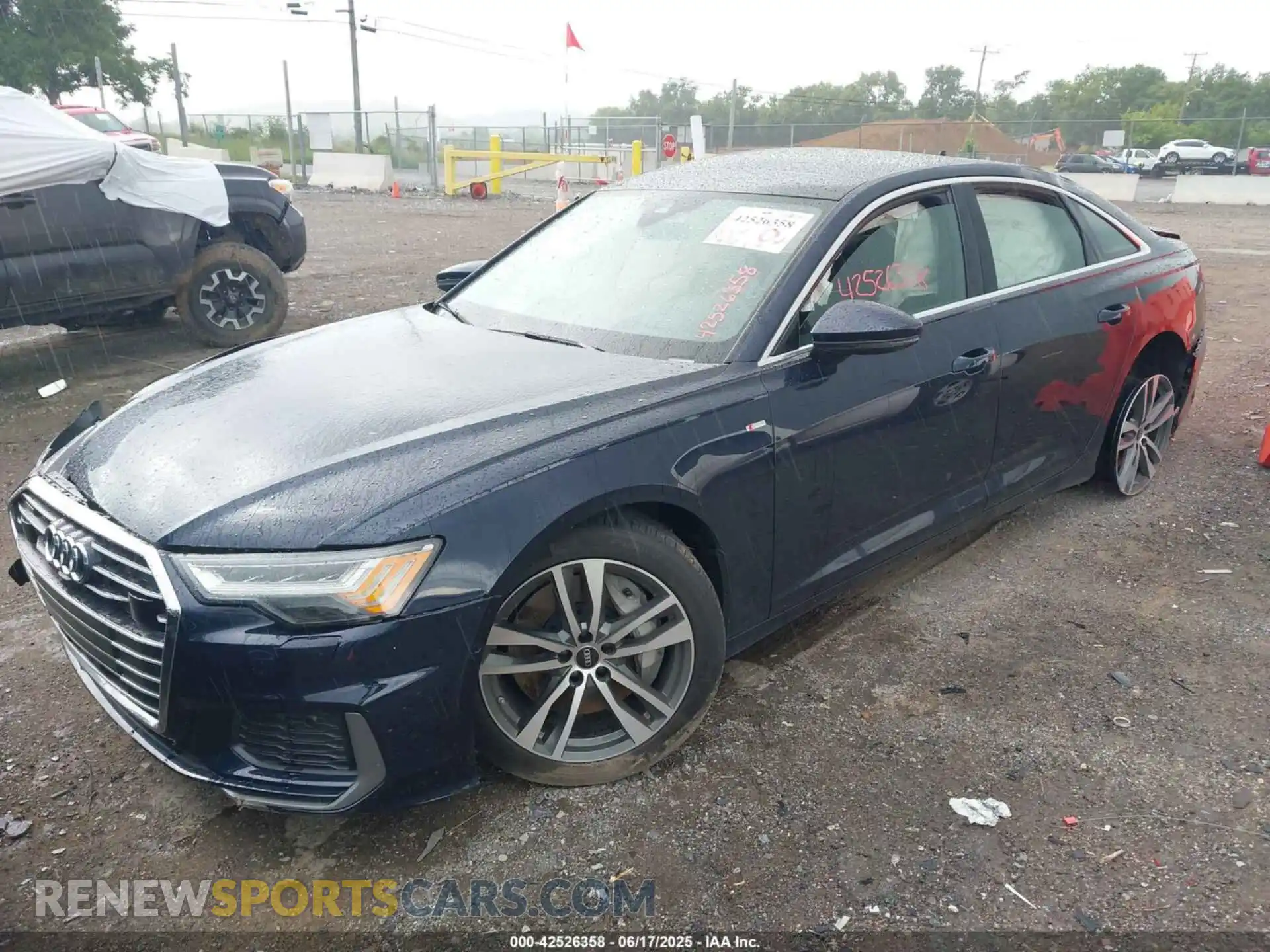 2 fotografías del automóvil dañado WAUM2BF28NN023744 AUDI A6 2022