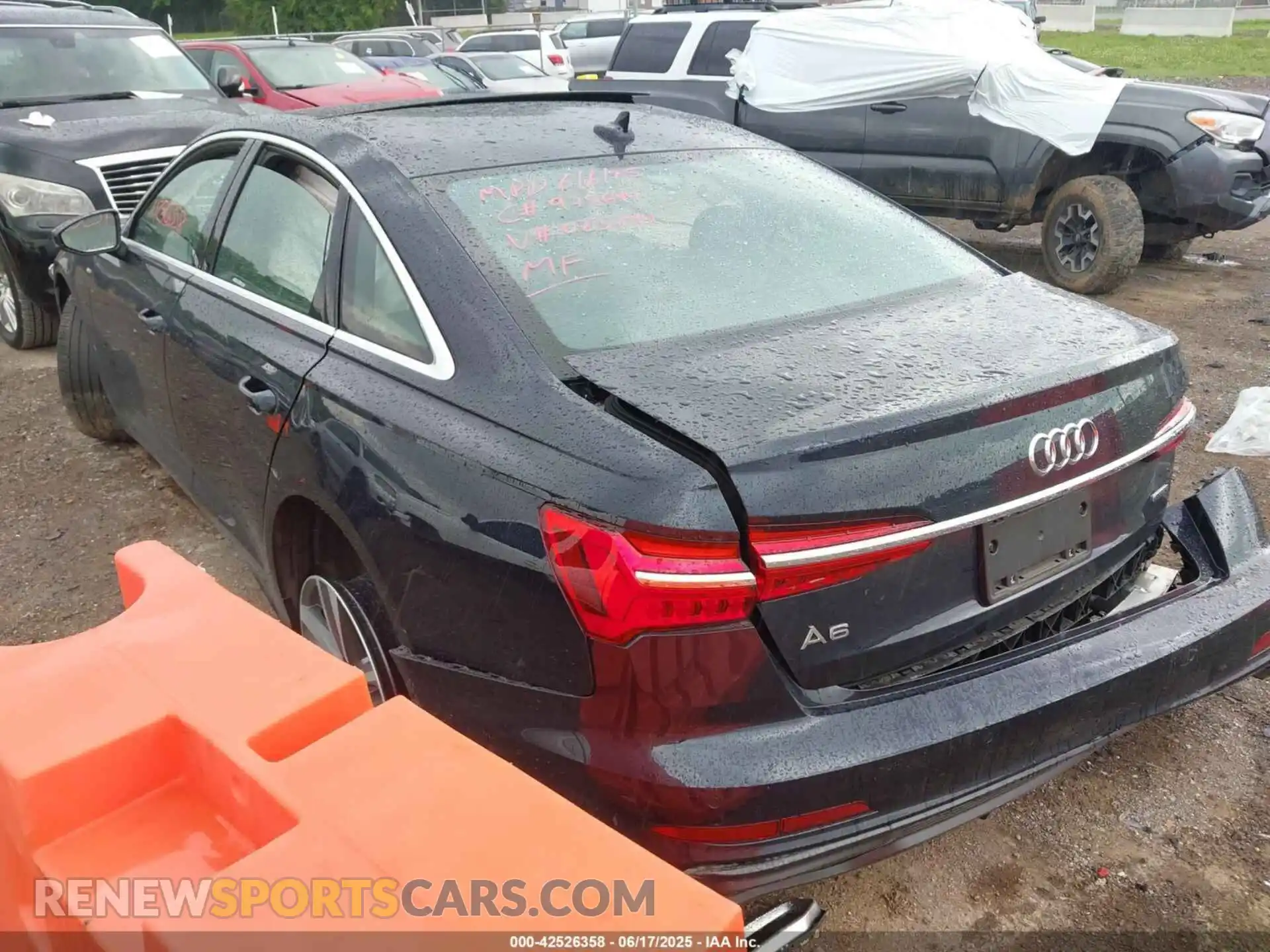 3 fotografías del automóvil dañado WAUM2BF28NN023744 AUDI A6 2022