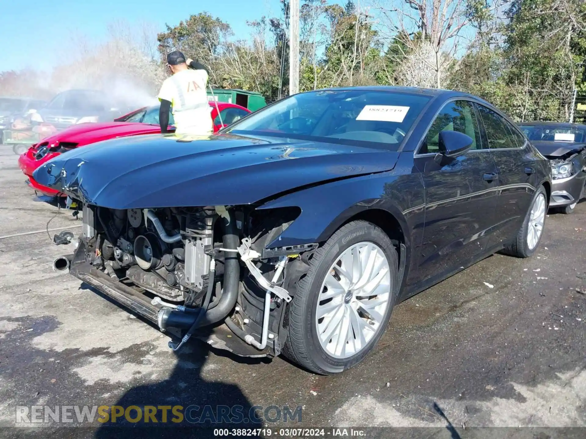 2 fotografías del automóvil dañado WAUR2AF21KN053129 AUDI A7 2019