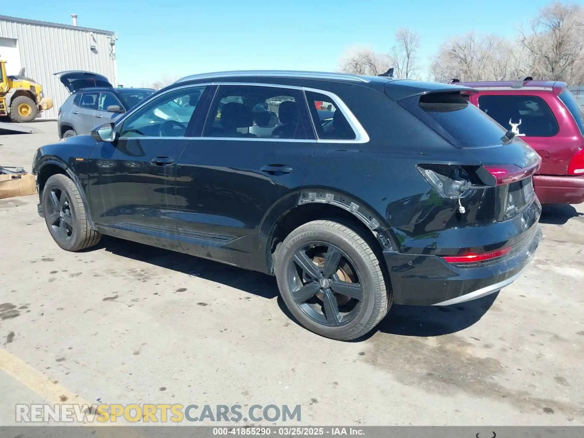 3 fotografías del automóvil dañado WA1LAAGE3KB024375 AUDI E-TRON 2019