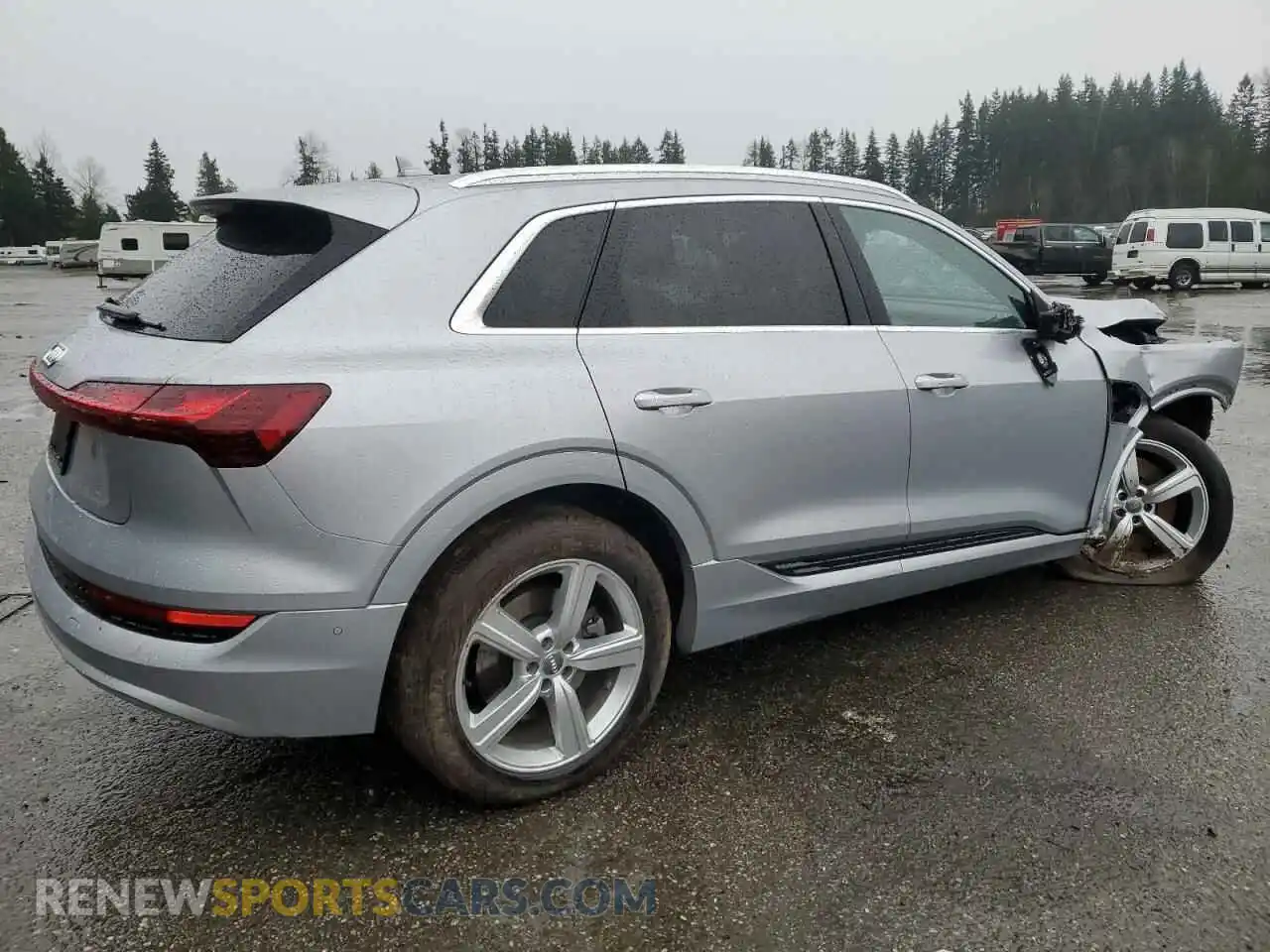 3 Photograph of a damaged car WA1LABGE8KB022207 AUDI E-TRON 2019