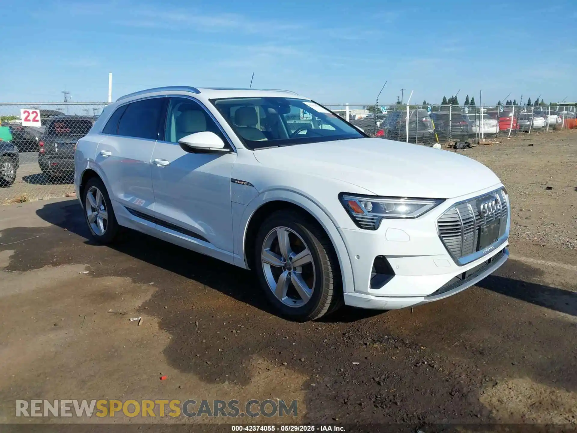1 Photograph of a damaged car WA1LABGEXKB020765 AUDI E-TRON 2019