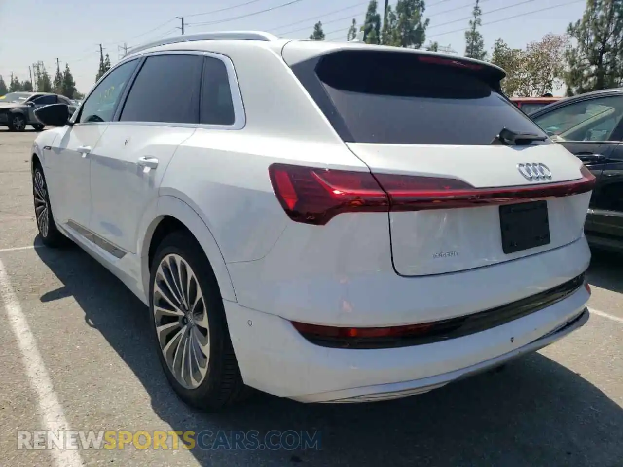 3 Photograph of a damaged car WA1VABGE8KB022944 AUDI E-TRON 2019