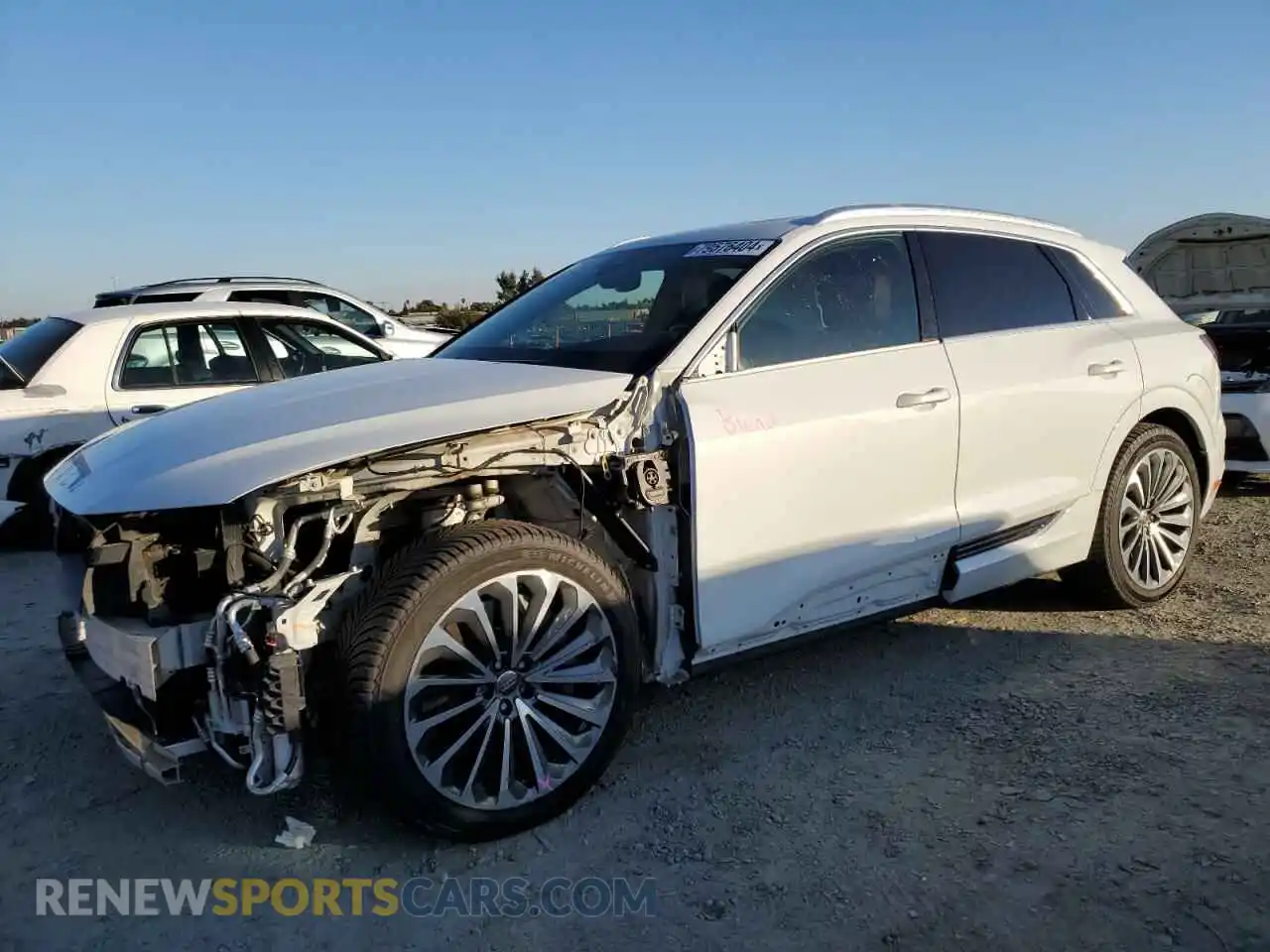 1 Photograph of a damaged car WA1VABGE9KB025139 AUDI E-TRON 2019