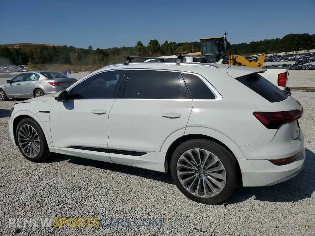 2 Photograph of a damaged car WA1VABGEXKB021715 AUDI E-TRON 2019