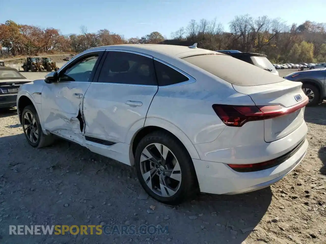 2 Фотография поврежденного автомобиля WA12ABGE4LB035209 AUDI E-TRON 2020