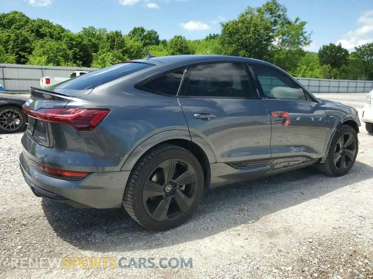 3 fotografías del automóvil dañado WA12AAGE1MB039861 AUDI E-TRON 2021