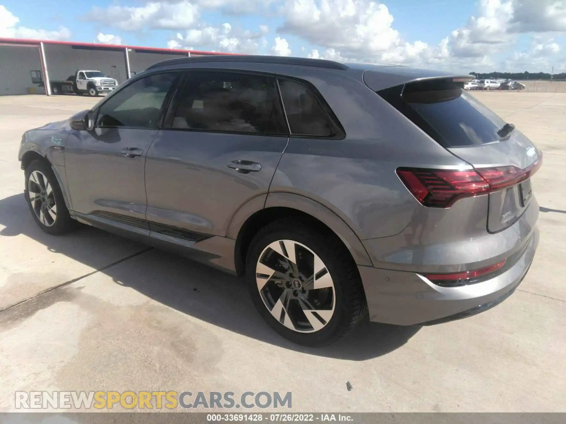 3 Photograph of a damaged car WA1AAAGE6MB012814 AUDI E-TRON 2021