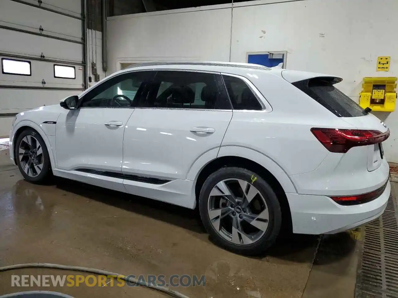 2 Photograph of a damaged car WA1AABGE5MB005200 AUDI E-TRON 2021