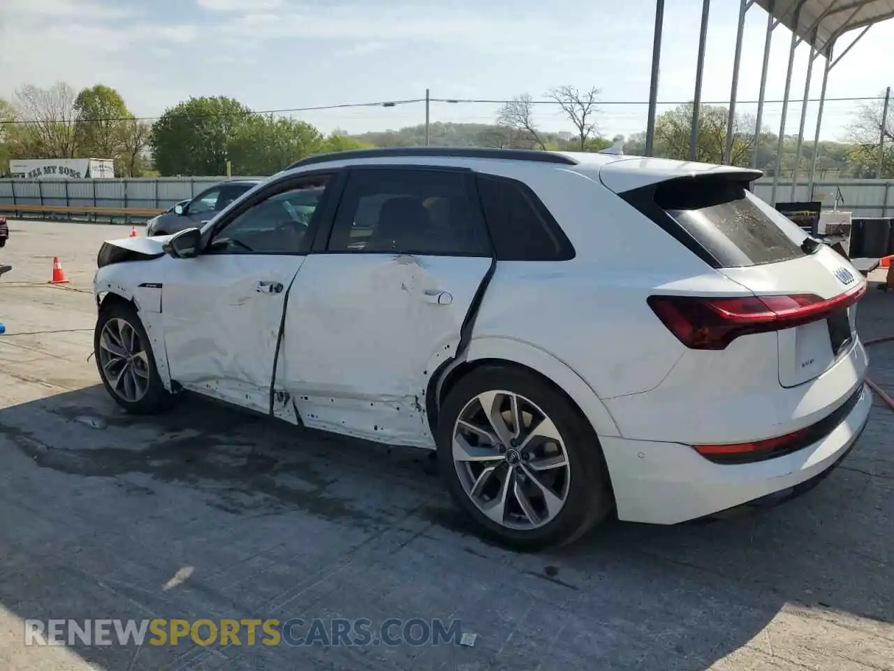 2 Photograph of a damaged car WA1LAAGE1MB004760 AUDI E-TRON 2021