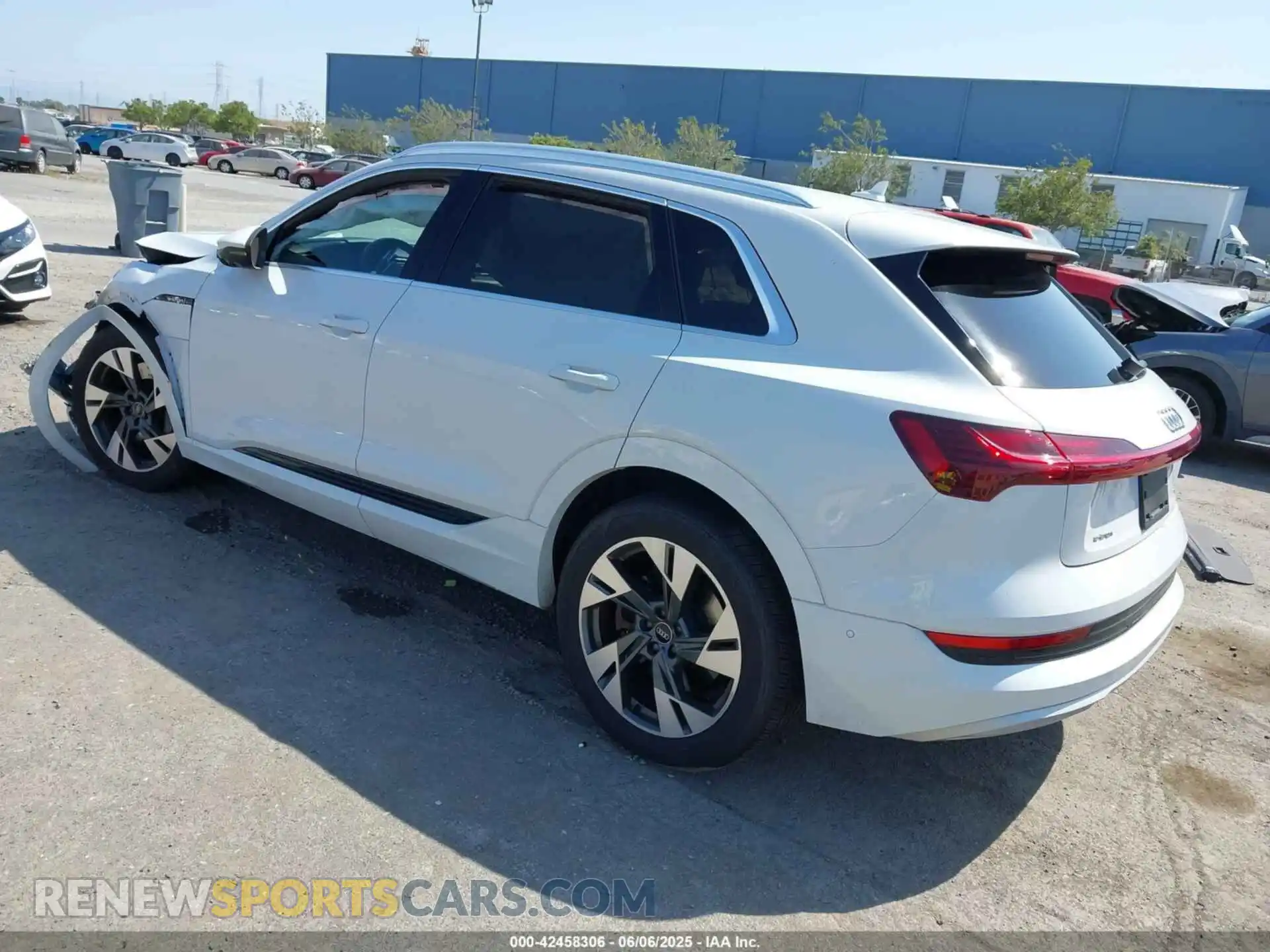 3 Photograph of a damaged car WA1LAAGE2MB039596 AUDI E-TRON 2021