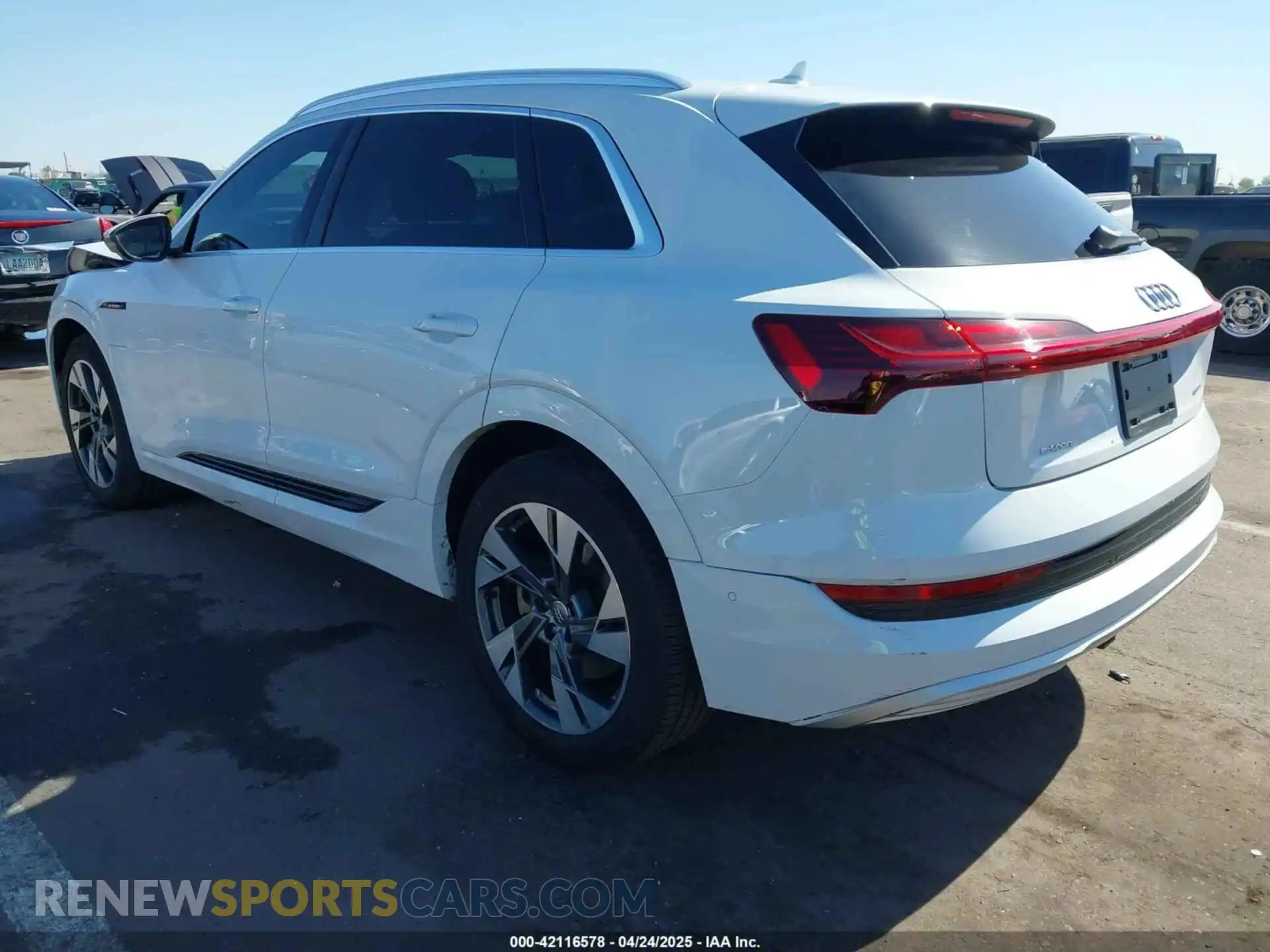 3 Photograph of a damaged car WA1LAAGE6MB002079 AUDI E-TRON 2021