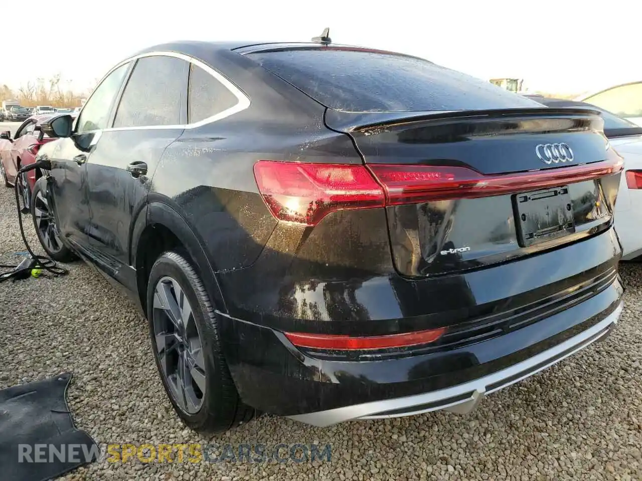 3 Photograph of a damaged car WA12AAGE2NB030815 AUDI E-TRON 2022