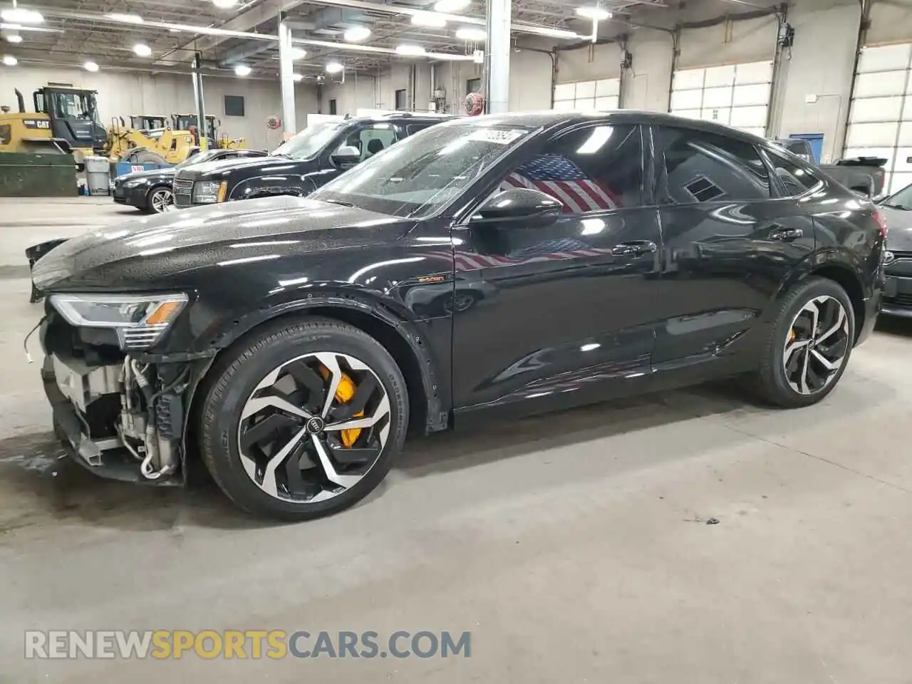 1 Photograph of a damaged car WA12AAGE6NB008106 AUDI E-TRON 2022