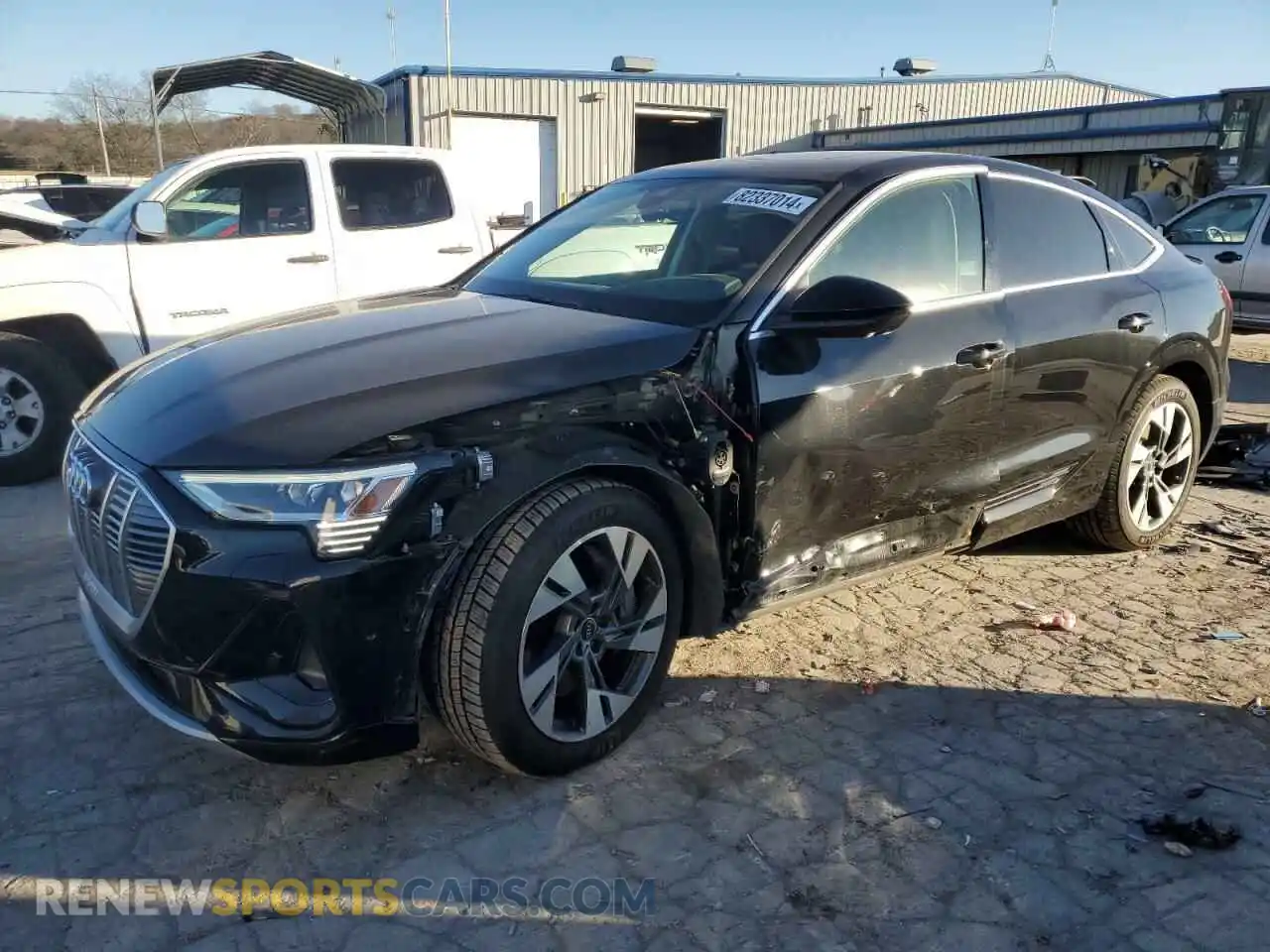 1 Photograph of a damaged car WA13AAGE3NB025174 AUDI E-TRON 2022