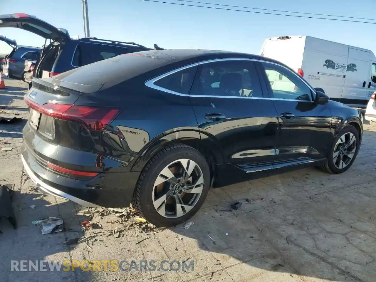 3 Photograph of a damaged car WA13AAGE3NB025174 AUDI E-TRON 2022