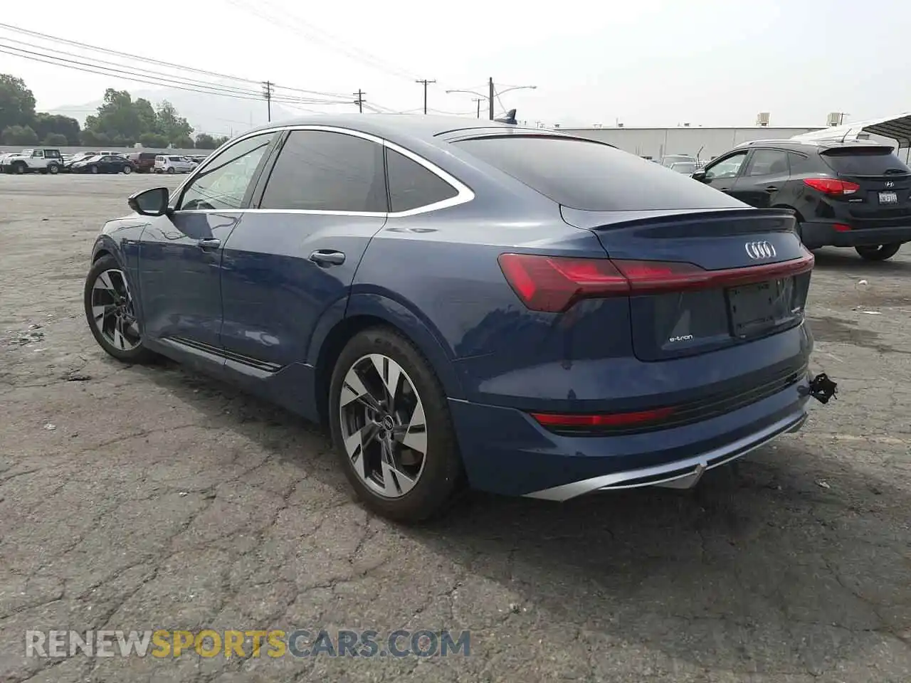 3 Фотография поврежденного автомобиля WA13AAGE7NB008894 AUDI E-TRON 2022