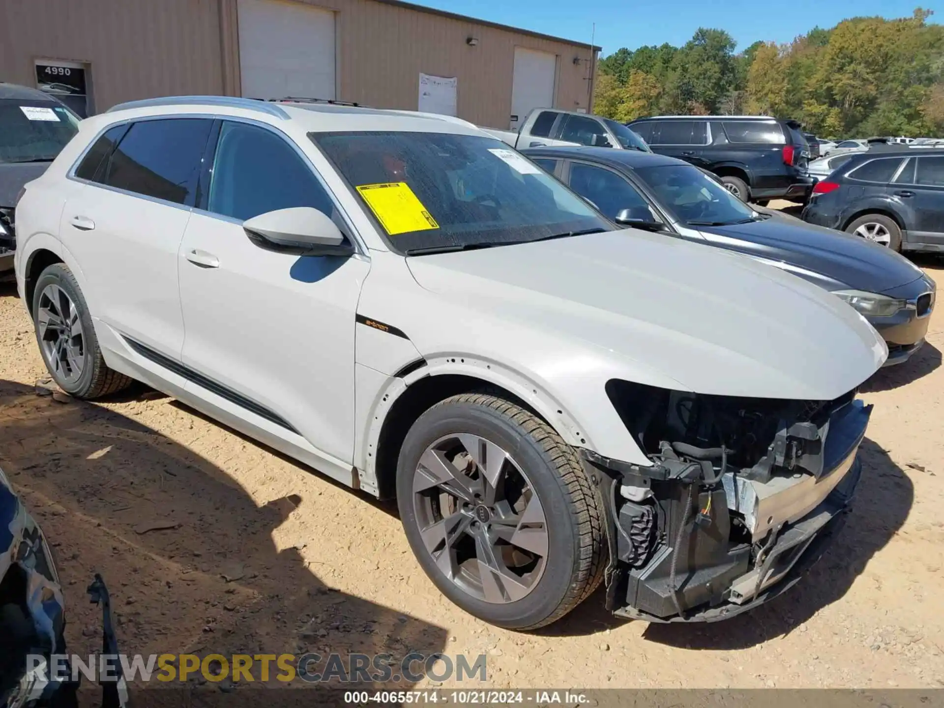 1 Фотография поврежденного автомобиля WA1AAAGE1NB023415 AUDI E-TRON 2022