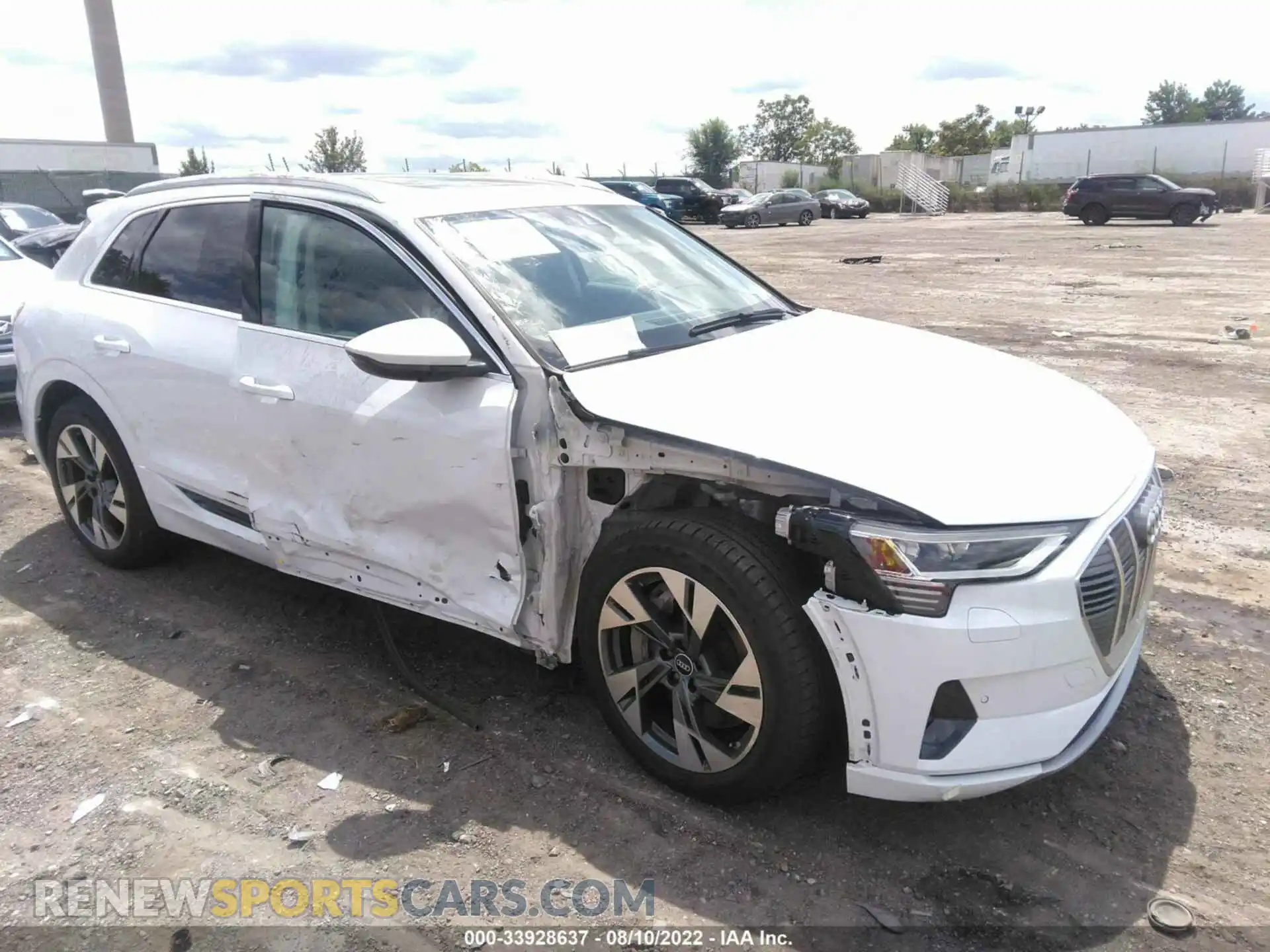 1 Photograph of a damaged car WA1AAAGE2NB005828 AUDI E-TRON 2022