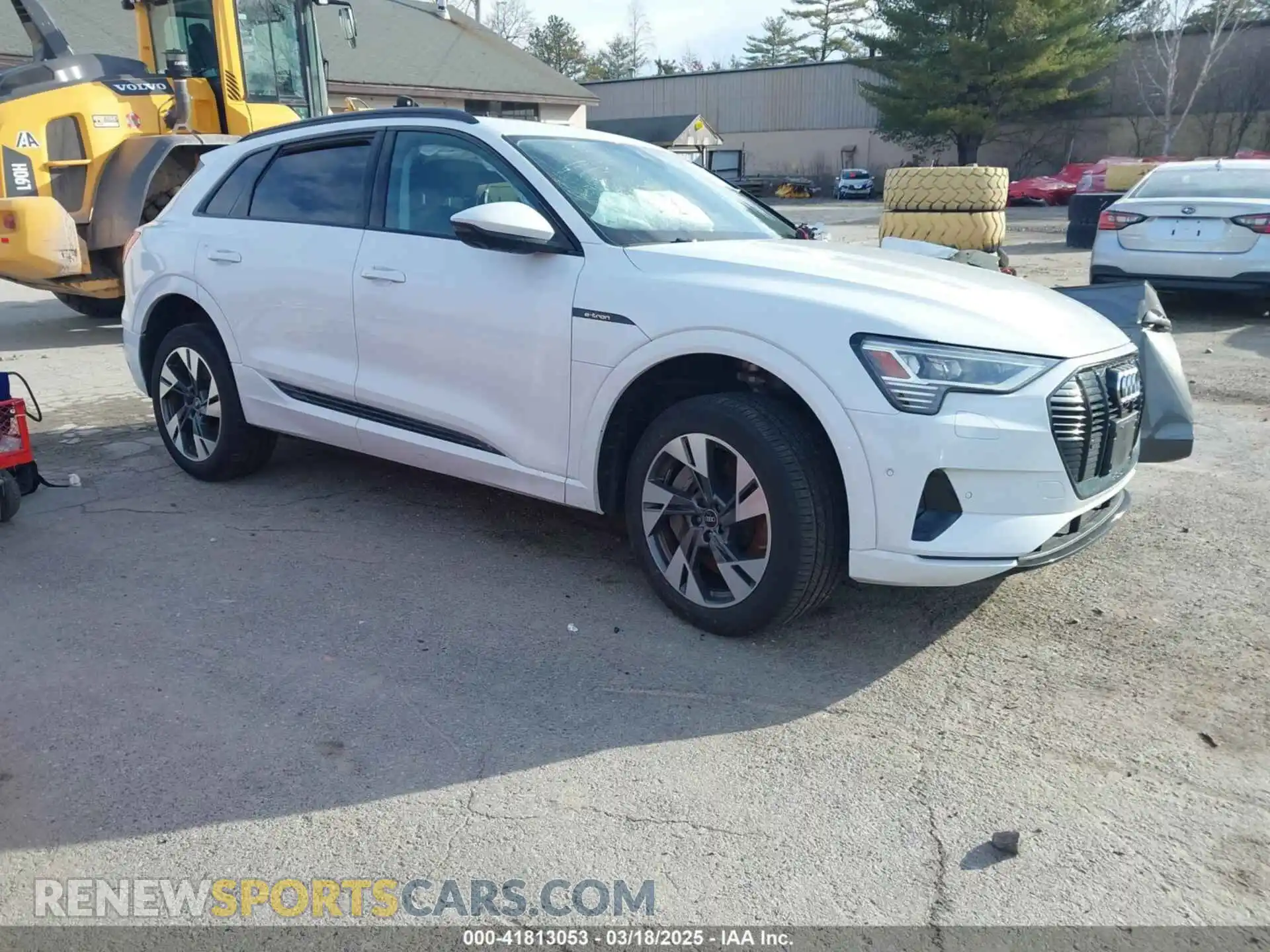 1 Photograph of a damaged car WA1AAAGE2NB040546 AUDI E-TRON 2022