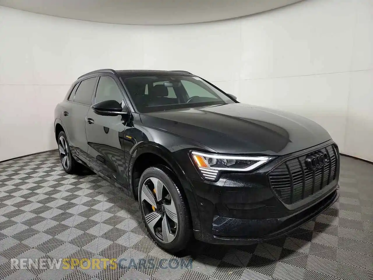 1 Photograph of a damaged car WA1LAAGE6NB033303 AUDI E-TRON 2022
