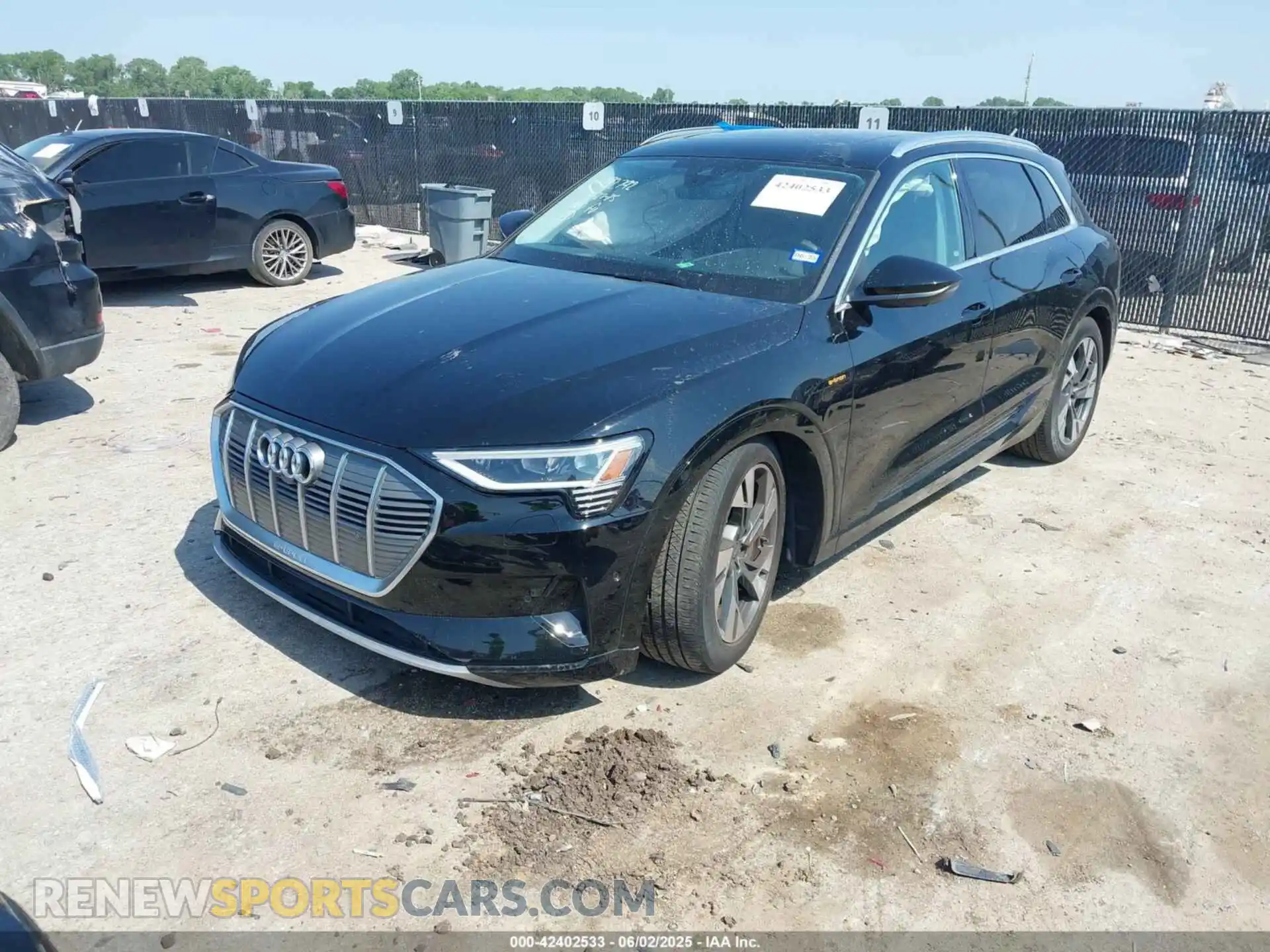 2 Photograph of a damaged car WA1LABGE6NB022565 AUDI E-TRON 2022
