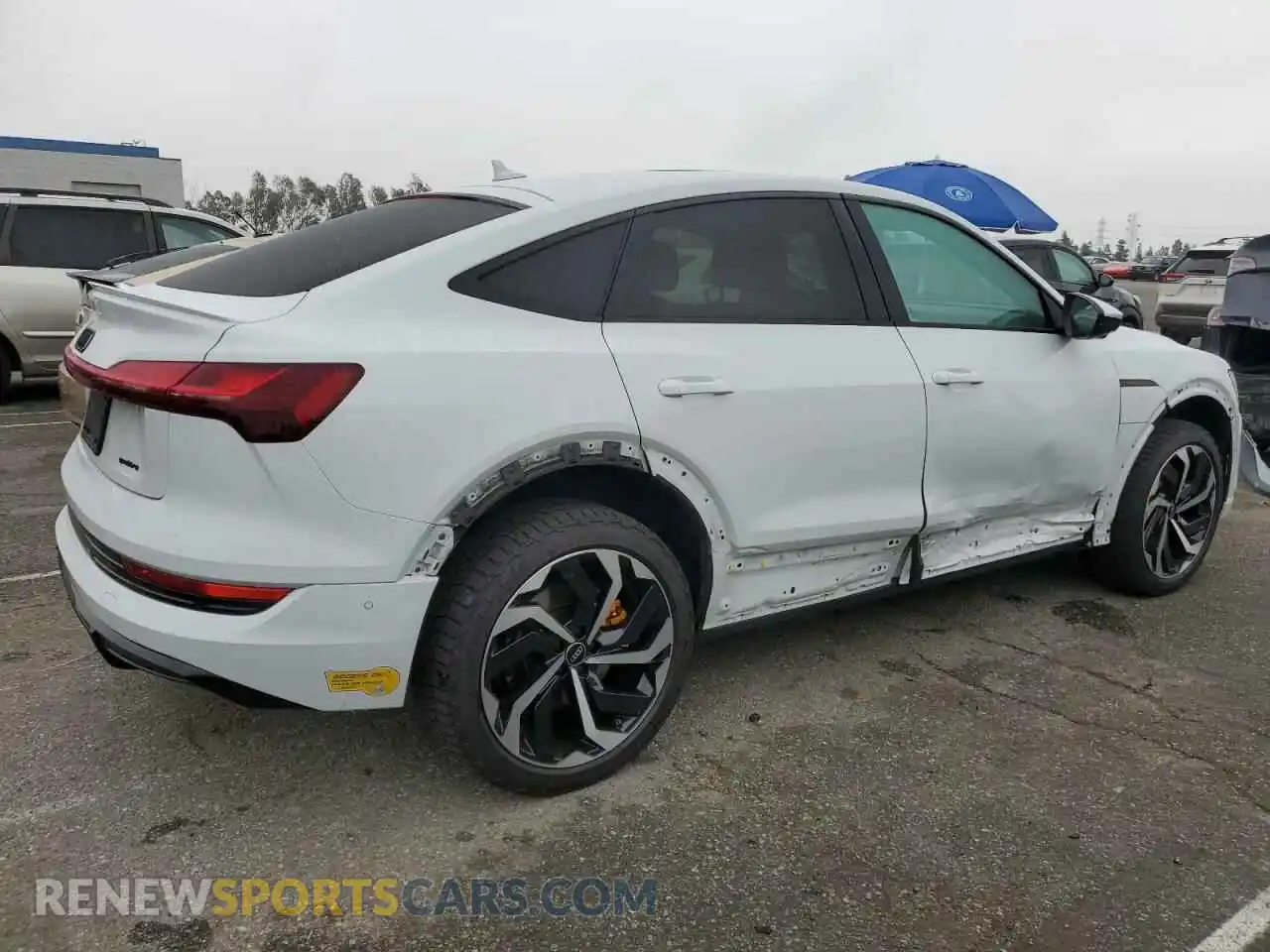 3 fotografías del automóvil dañado WA12ABGE1PB007387 AUDI E-TRON 2023