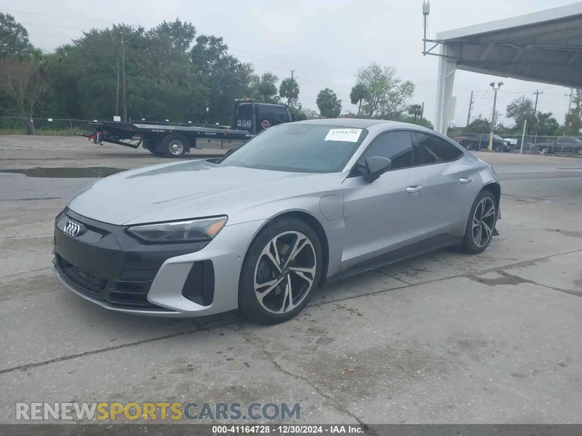 2 Photograph of a damaged car WAUEJBFW7N7001491 AUDI E-TRON GT 2022