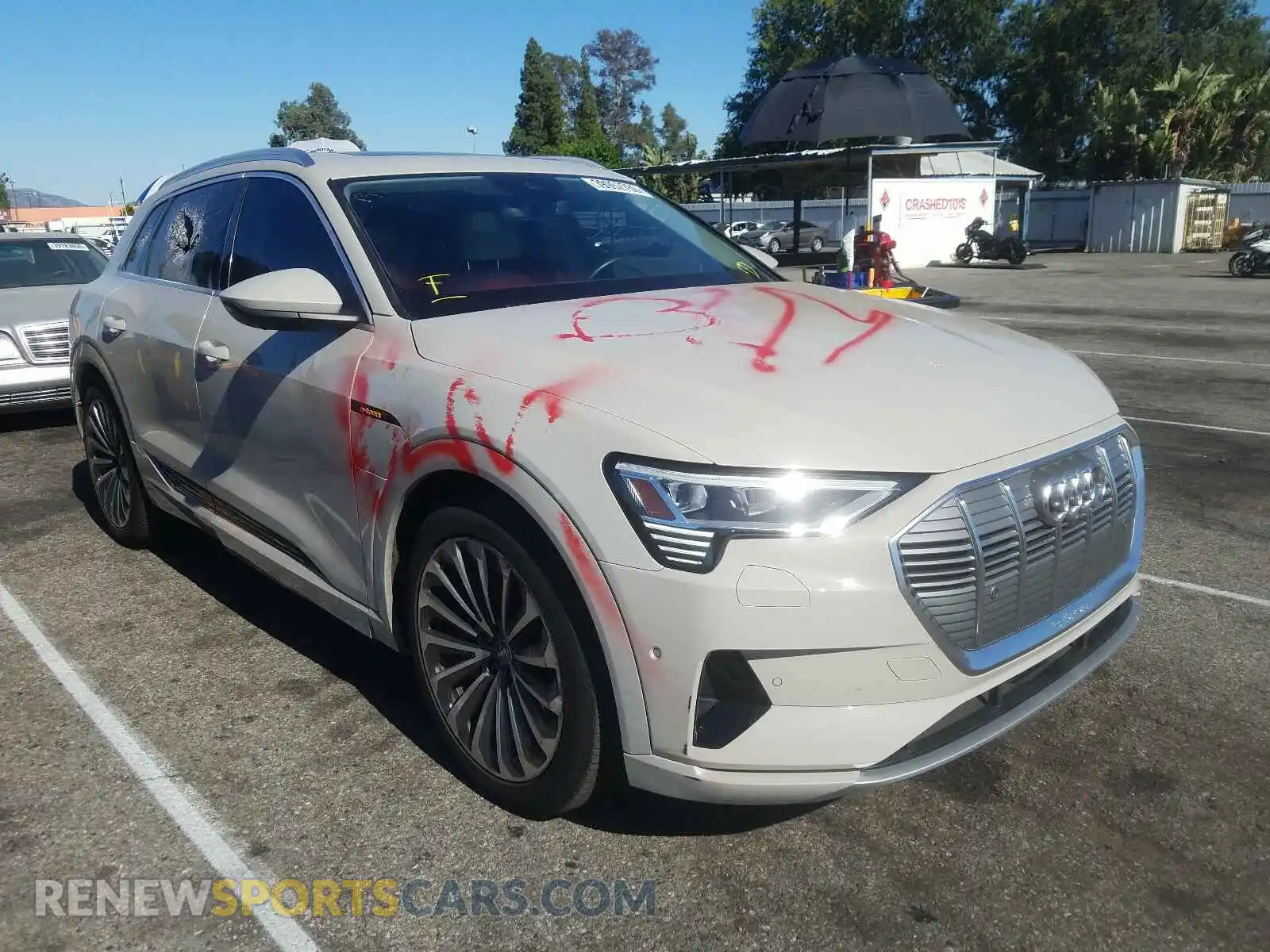 1 Photograph of a damaged car WA1VABGE1KB010974 AUDI E-TRON PRE 2019