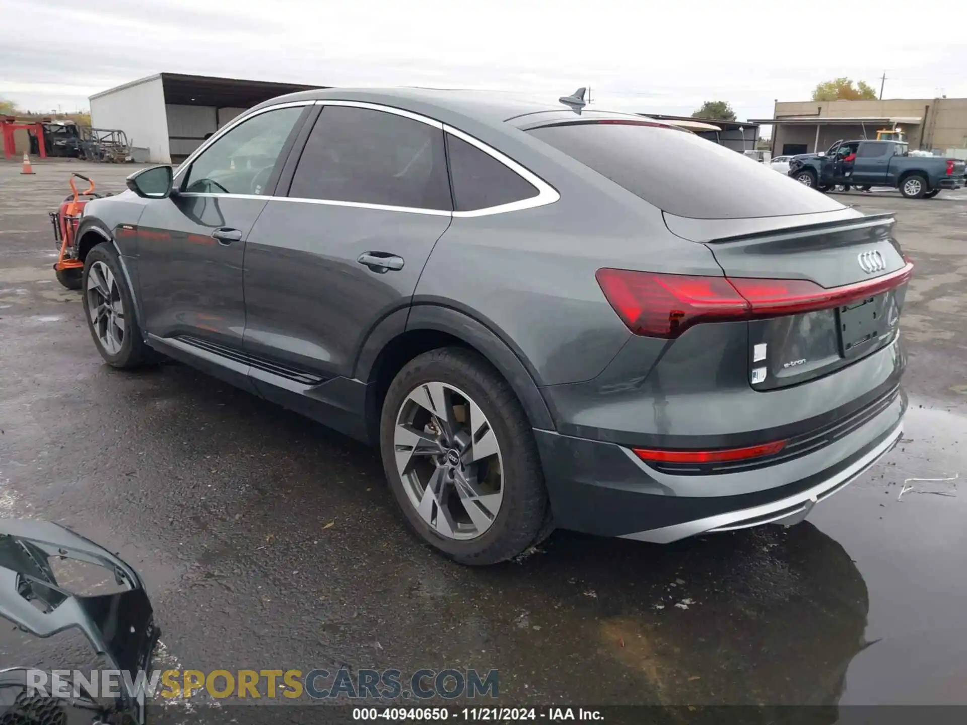 3 Photograph of a damaged car WA13AAGEXMB007379 AUDI E-TRON SPORTBACK 2021