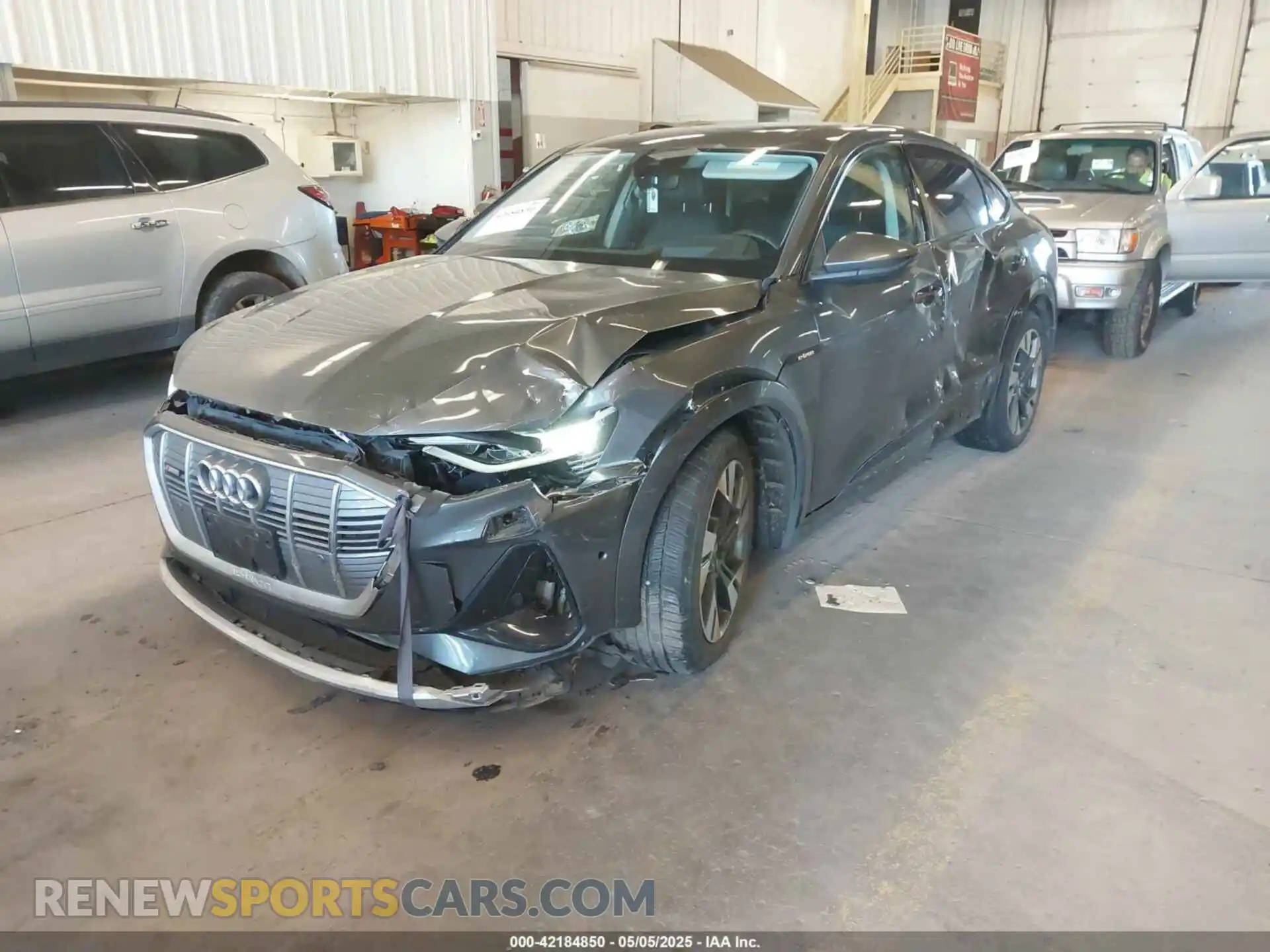 2 Photograph of a damaged car WA13ABGE9MB002521 AUDI E-TRON SPORTBACK 2021