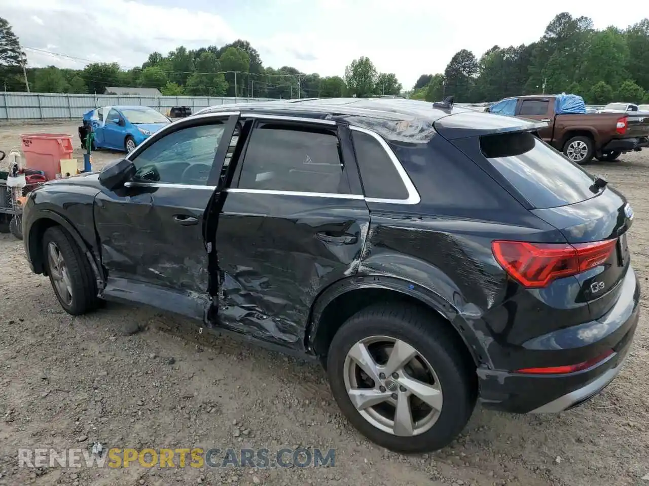 2 Photograph of a damaged car WA1AECF30K1075300 AUDI Q3 2019