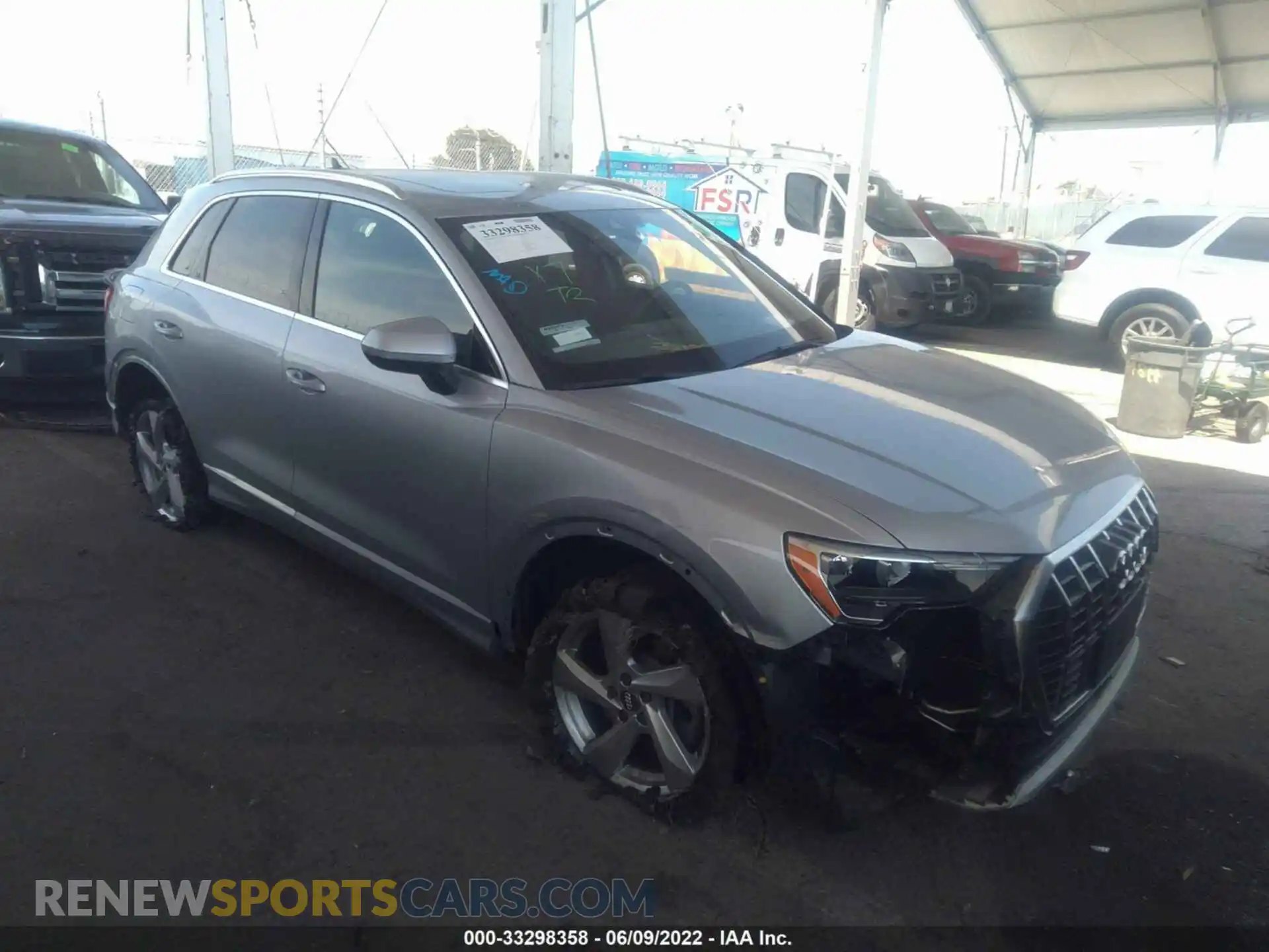 1 Photograph of a damaged car WA1AECF31K1073281 AUDI Q3 2019