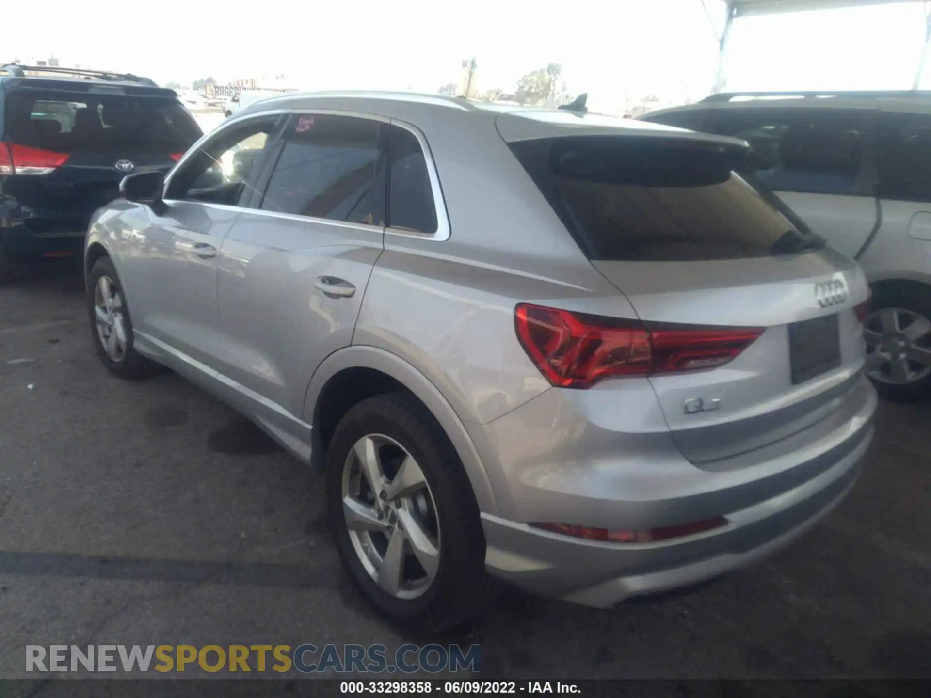 3 Photograph of a damaged car WA1AECF31K1073281 AUDI Q3 2019