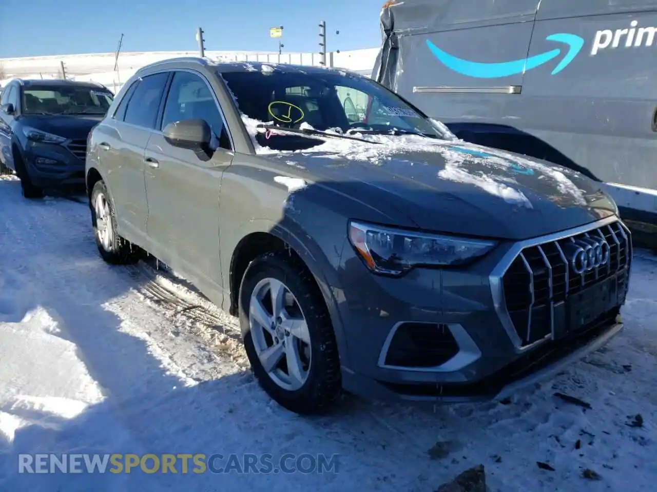 1 Photograph of a damaged car WA1AECF33K1075470 AUDI Q3 2019