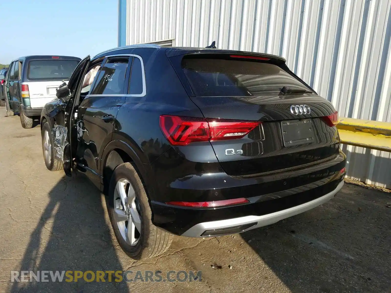 3 Photograph of a damaged car WA1AECF33K1083651 AUDI Q3 2019