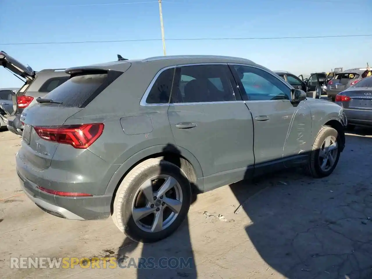 3 Photograph of a damaged car WA1BECF31K1082079 AUDI Q3 2019
