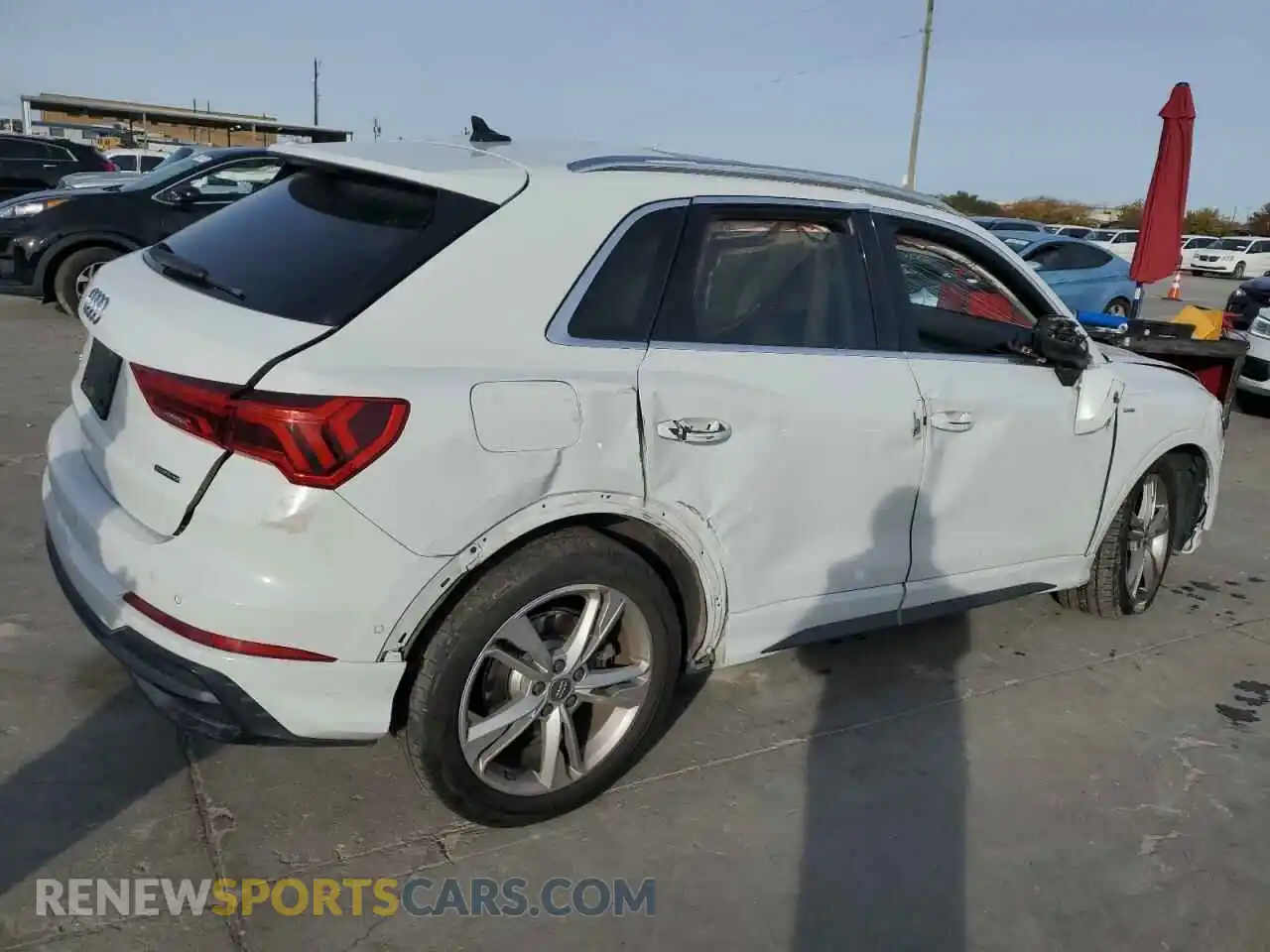 3 Photograph of a damaged car WA1FECF36K1074786 AUDI Q3 2019