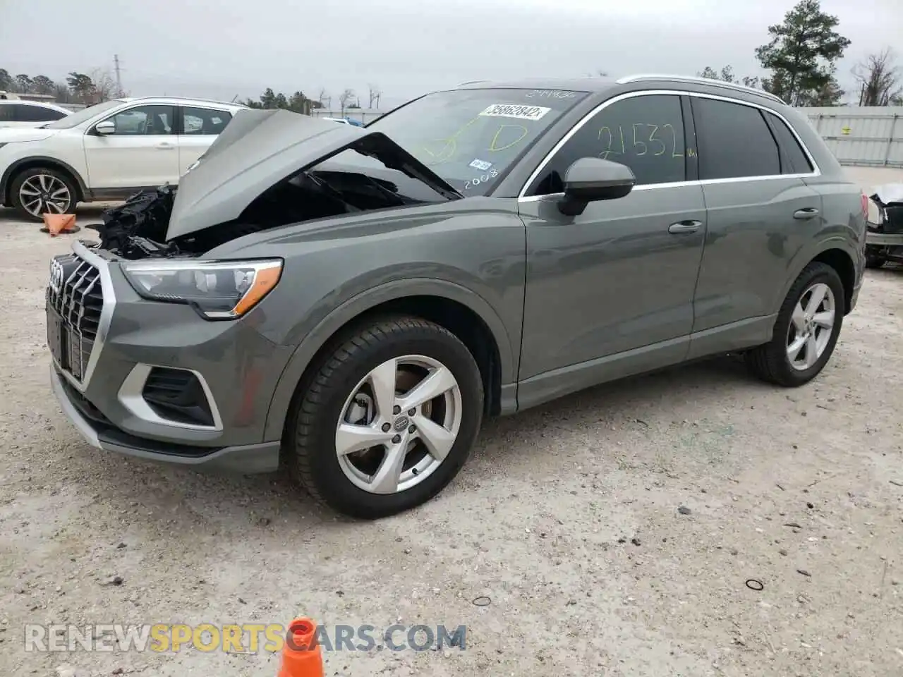 2 Photograph of a damaged car WA1AECF31L1022008 AUDI Q3 2020