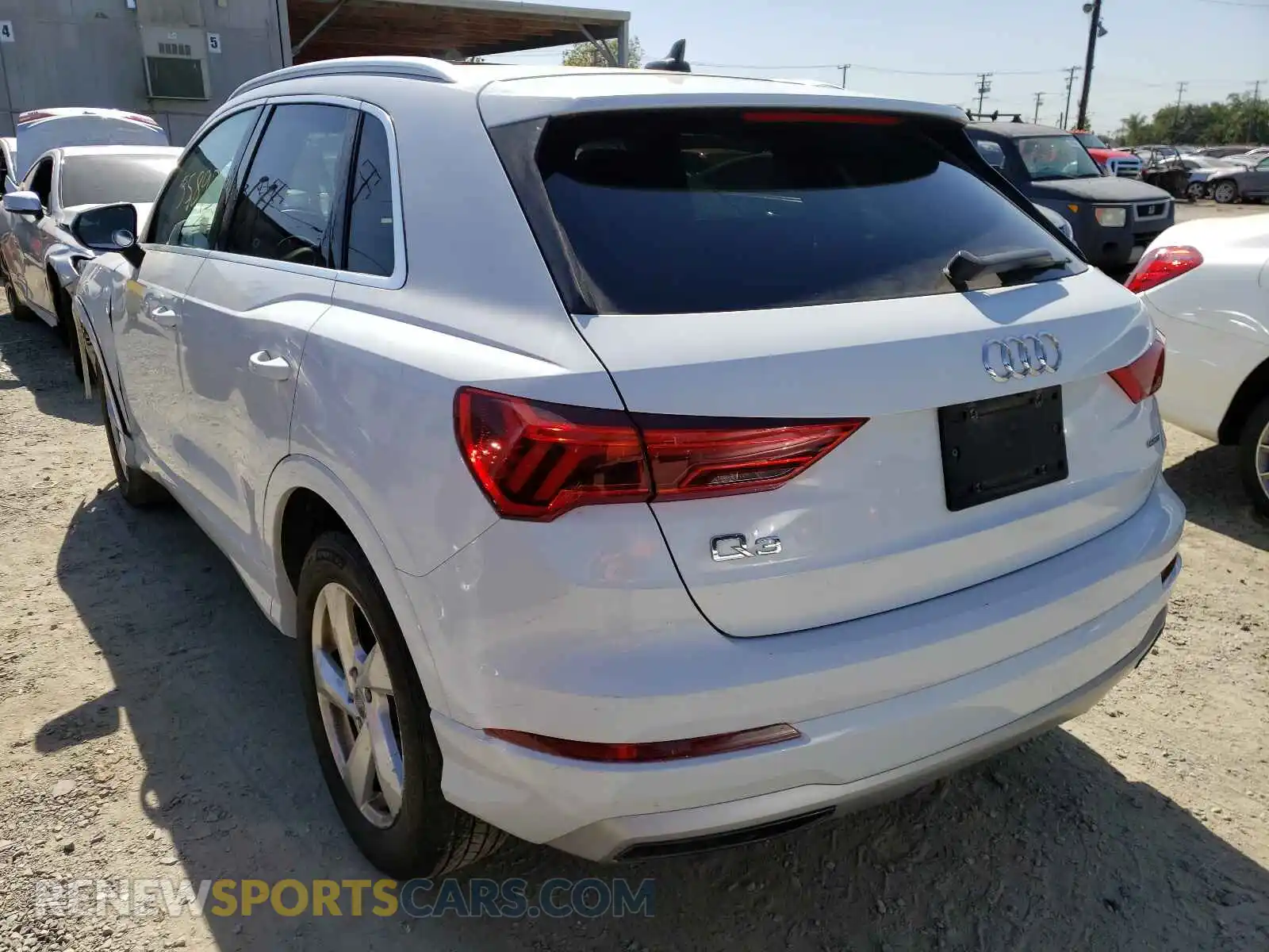 3 Photograph of a damaged car WA1AECF31L1024809 AUDI Q3 2020