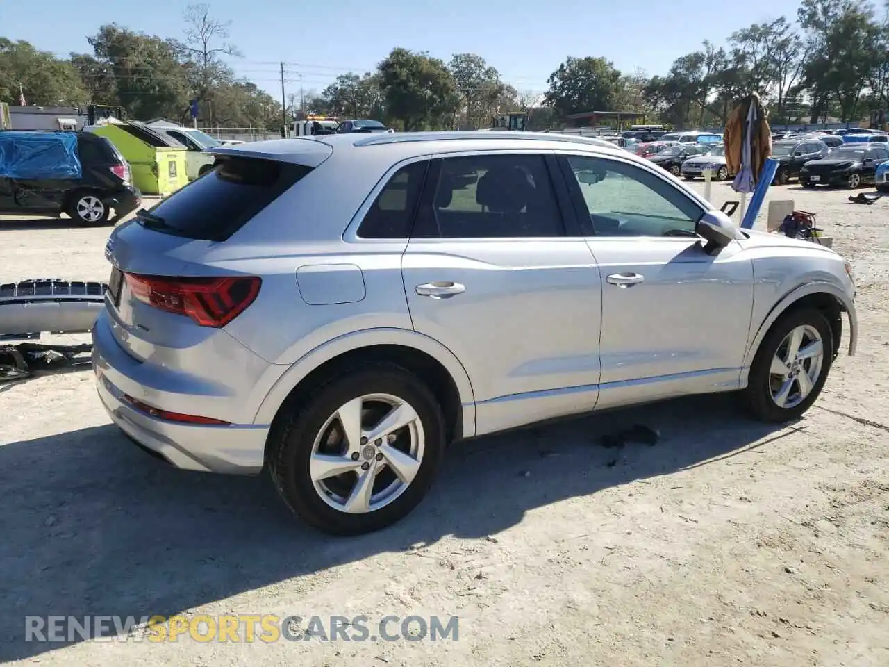 3 Photograph of a damaged car WA1AECF31L1027421 AUDI Q3 2020