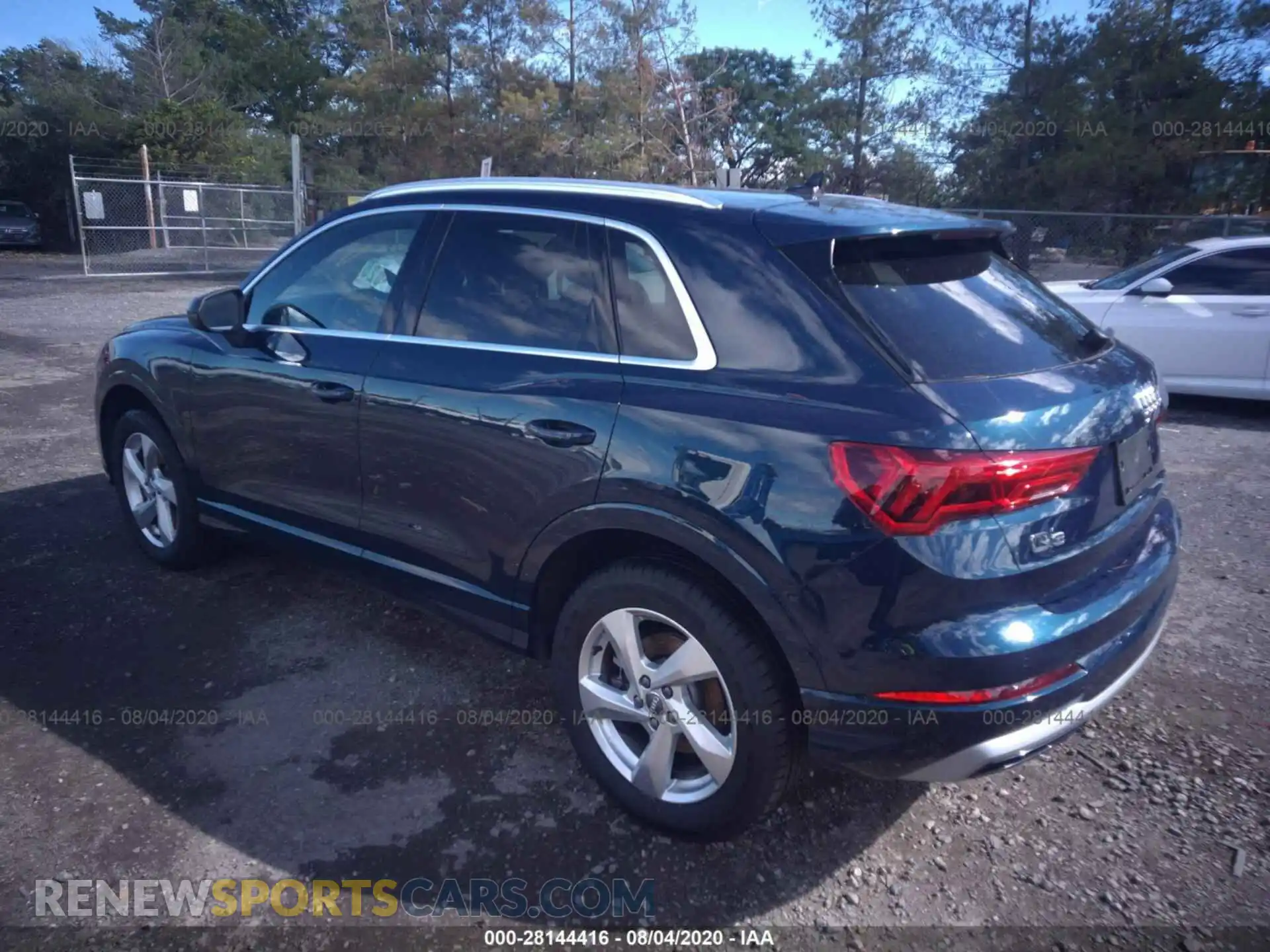 3 Photograph of a damaged car WA1AECF31L1041321 AUDI Q3 2020