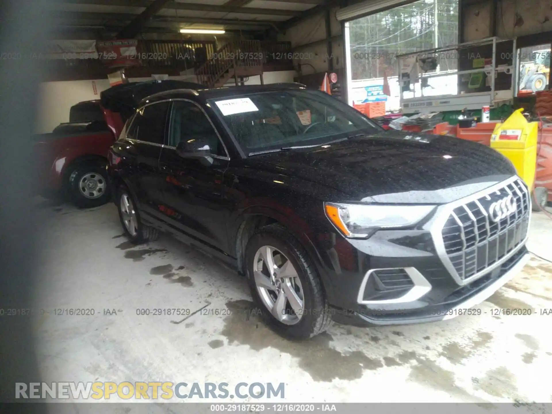 1 Photograph of a damaged car WA1AECF32L1046785 AUDI Q3 2020